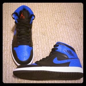 Air Jordan 1 Mid " Royal Splatter "